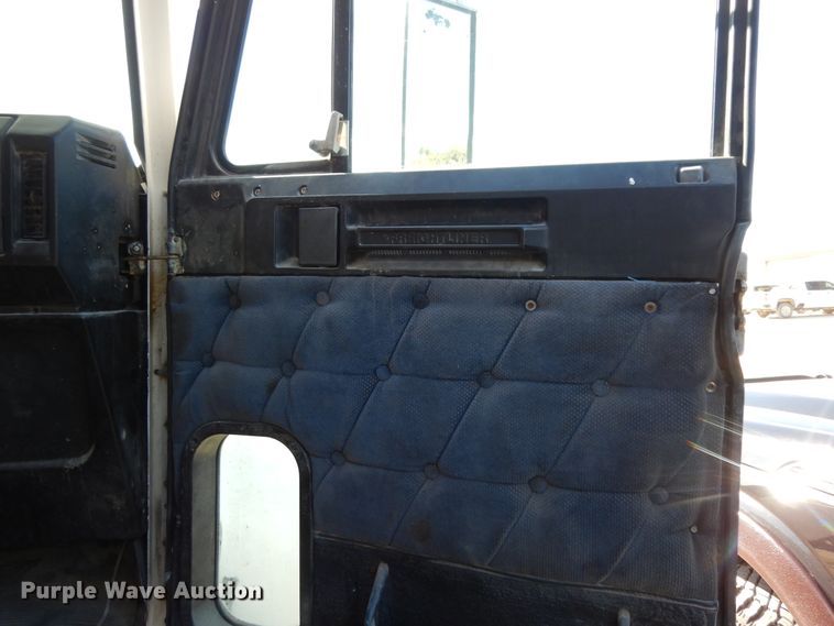 image for item DJ6690 1994 Freightliner FLD dump truck