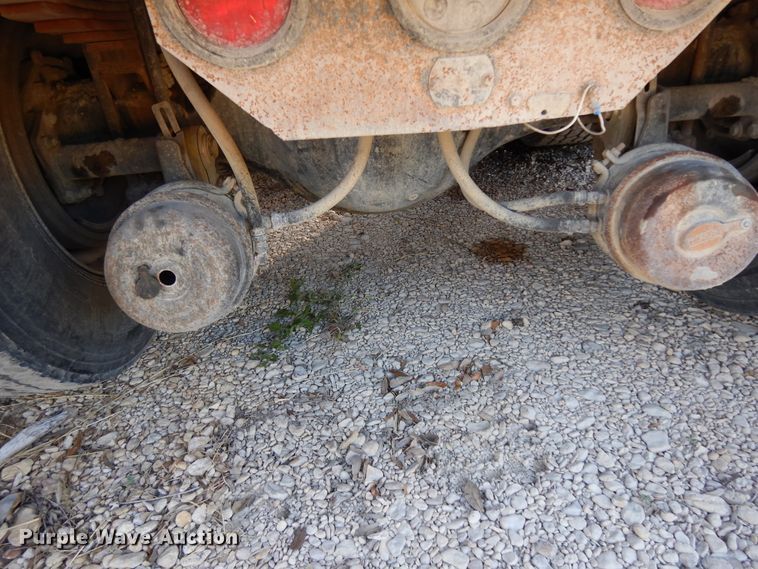 image for item DJ6690 1994 Freightliner FLD dump truck