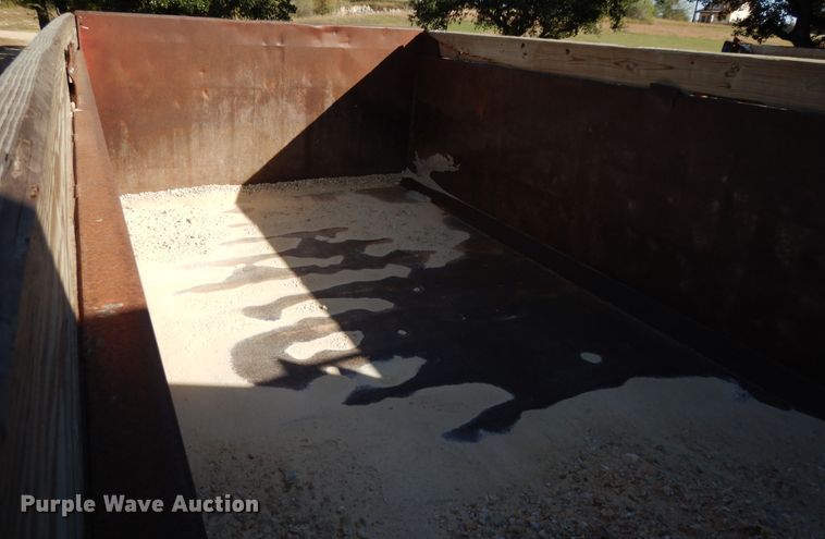 image for item DJ6690 1994 Freightliner FLD dump truck