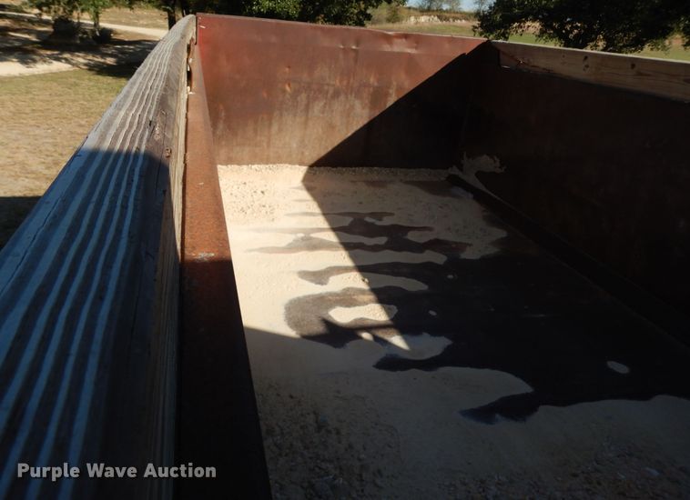 image for item DJ6690 1994 Freightliner FLD dump truck