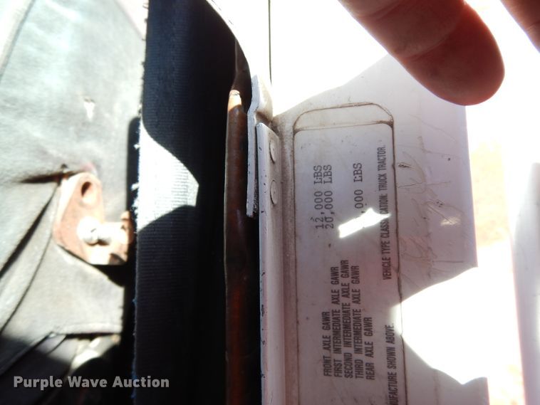 image for item DJ6690 1994 Freightliner FLD dump truck