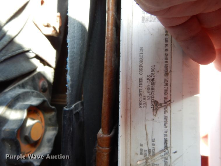 image for item DJ6690 1994 Freightliner FLD dump truck