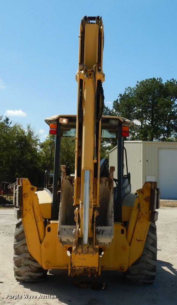 image for item DJ6692 2005 Komatsu WB140  backhoe