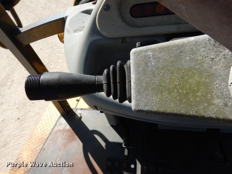 image for item DJ6692 2005 Komatsu WB140  backhoe