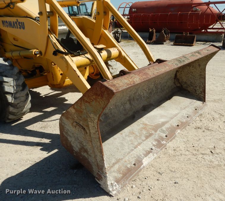 image for item DJ6692 2005 Komatsu WB140  backhoe