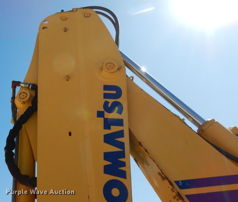 image for item DJ6692 2005 Komatsu WB140  backhoe