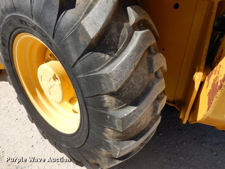 image for item DJ6692 2005 Komatsu WB140  backhoe