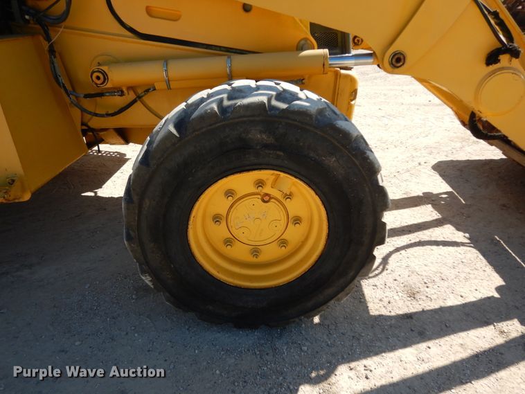 image for item DJ6692 2005 Komatsu WB140  backhoe