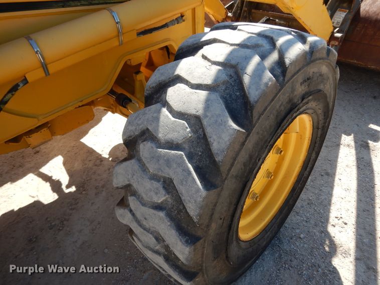 image for item DJ6692 2005 Komatsu WB140  backhoe