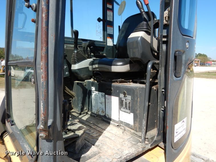 image for item DJ6693 2008 Komatsu PC50MR  mini excavator