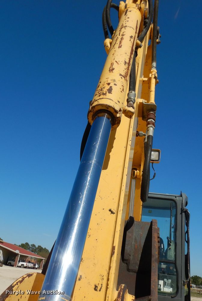 image for item DJ6693 2008 Komatsu PC50MR  mini excavator