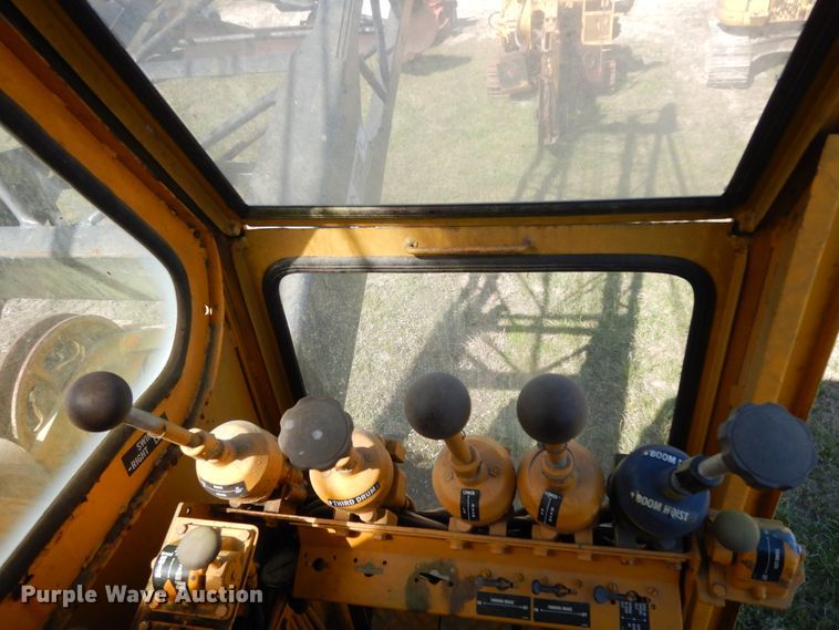 image for item DJ6696 1973 American 7250  crawler crane