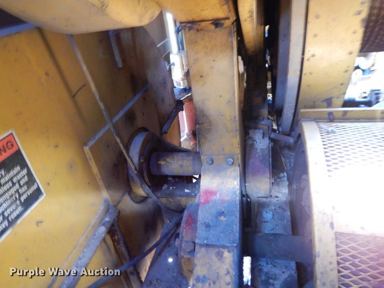 image for item DJ6696 1973 American 7250  crawler crane