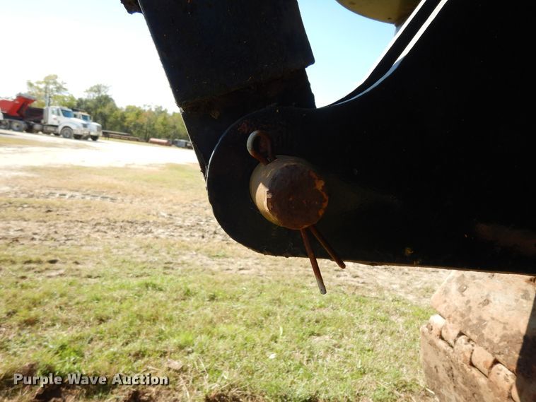 image for item DJ6696 1973 American 7250  crawler crane