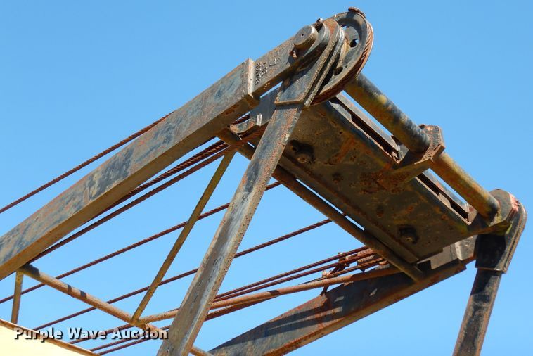 image for item DJ6696 1973 American 7250  crawler crane