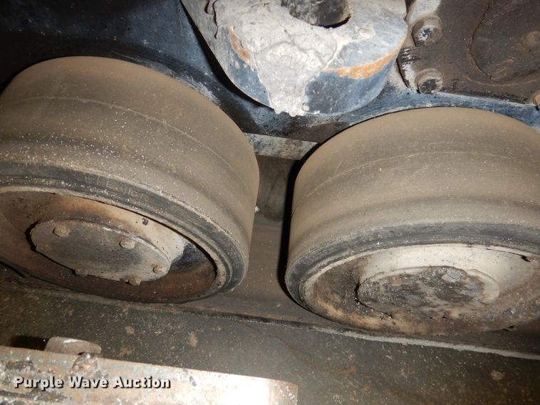 image for item DJ6905 2011 Roadtec RP195  paver