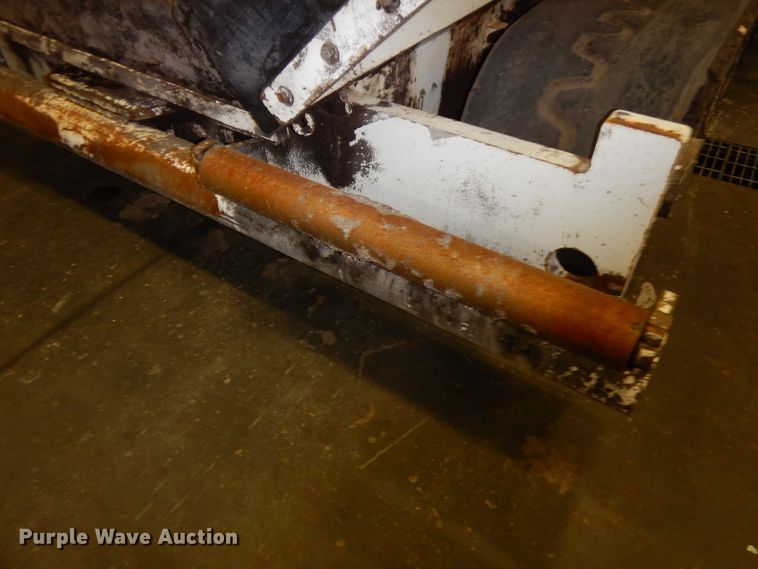 image for item DJ6905 2011 Roadtec RP195  paver