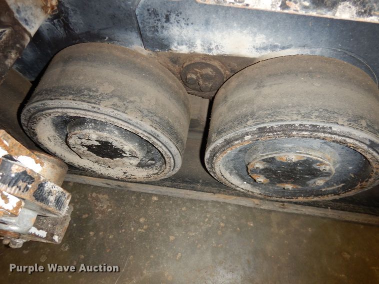 image for item DJ6905 2011 Roadtec RP195  paver