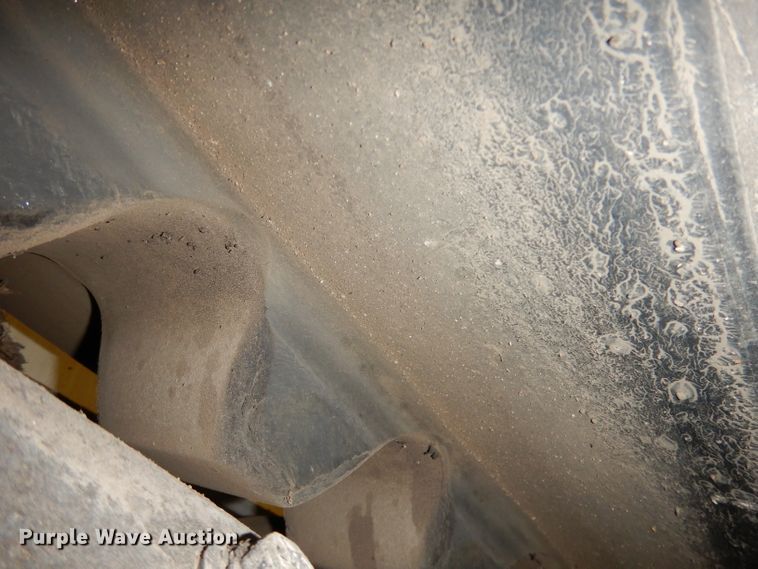 image for item DJ6905 2011 Roadtec RP195  paver