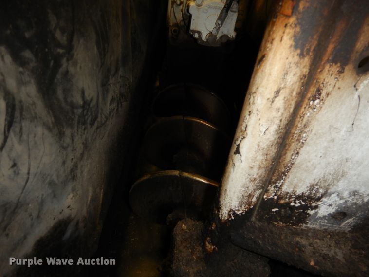 image for item DJ6905 2011 Roadtec RP195  paver