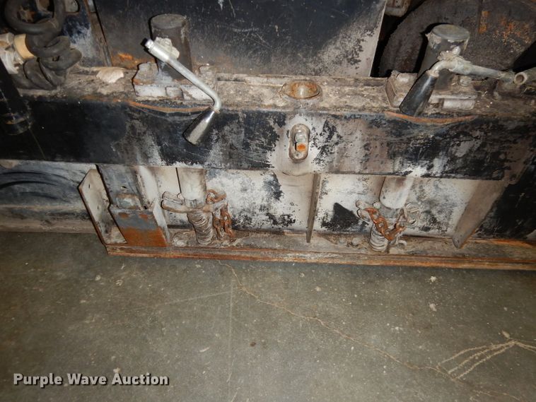 image for item DJ6905 2011 Roadtec RP195  paver