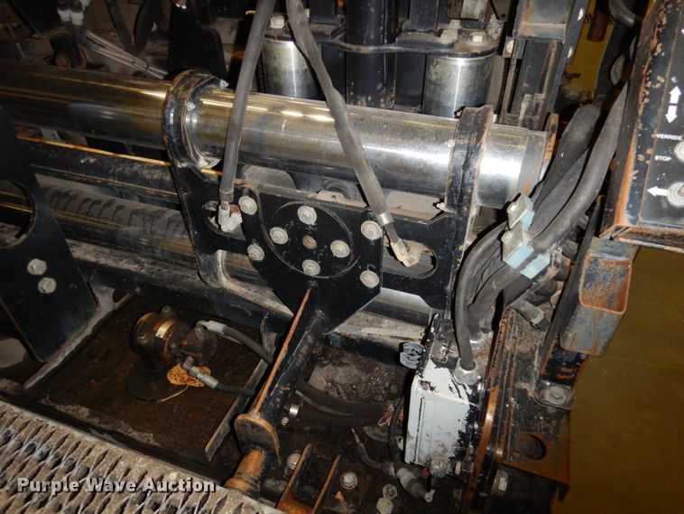 image for item DJ6905 2011 Roadtec RP195  paver