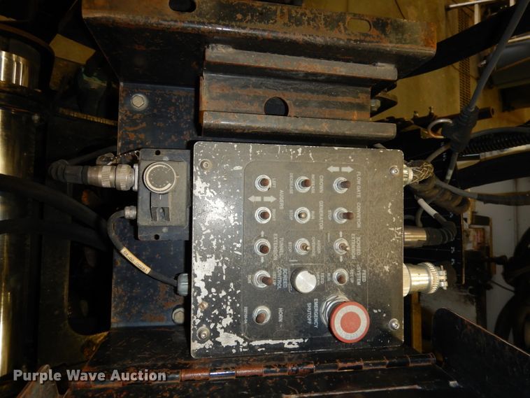 image for item DJ6905 2011 Roadtec RP195  paver