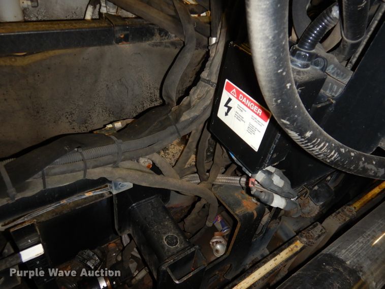 image for item DJ6905 2011 Roadtec RP195  paver