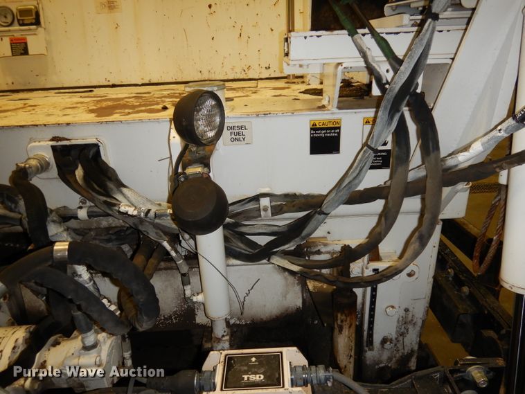 image for item DJ6905 2011 Roadtec RP195  paver