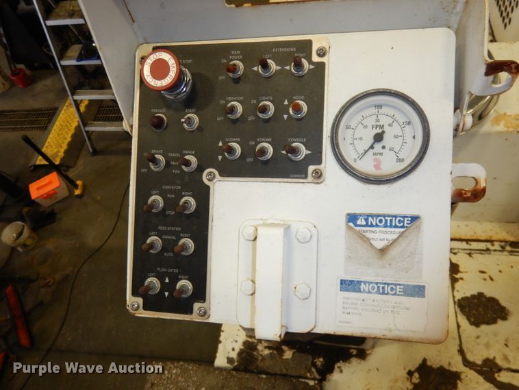 image for item DJ6905 2011 Roadtec RP195  paver