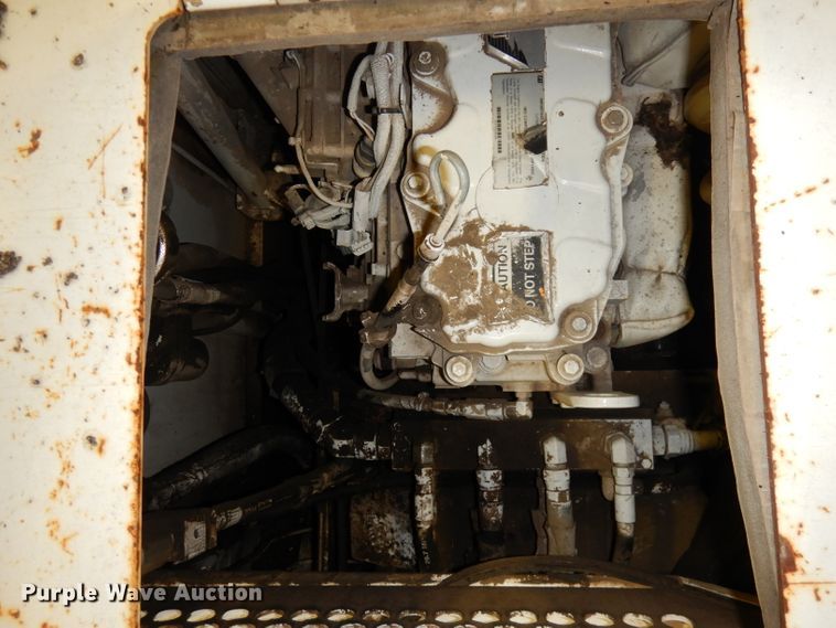 image for item DJ6905 2011 Roadtec RP195  paver