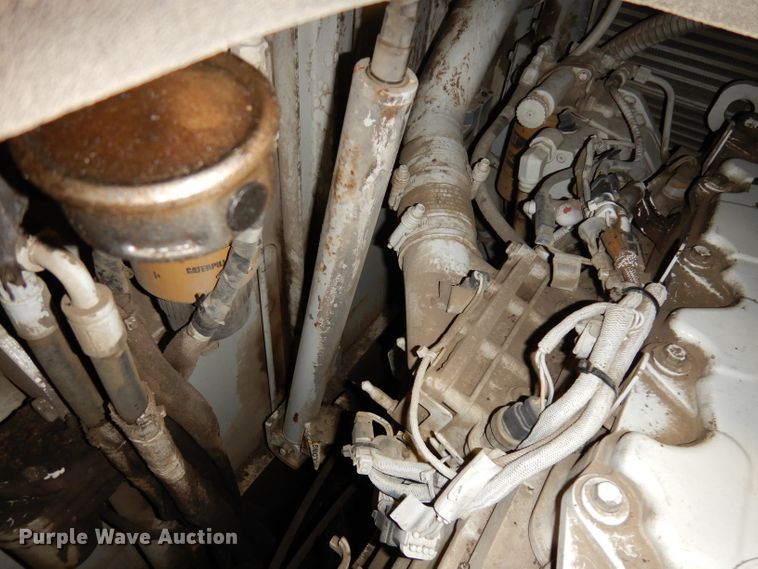 image for item DJ6905 2011 Roadtec RP195  paver