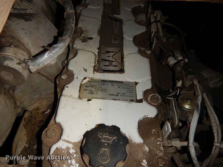 image for item DJ6905 2011 Roadtec RP195  paver