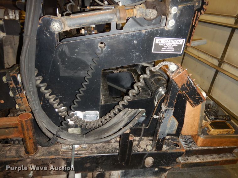 image for item DJ6905 2011 Roadtec RP195  paver