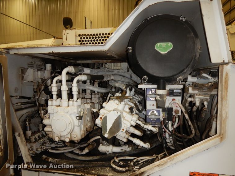 image for item DJ6905 2011 Roadtec RP195  paver