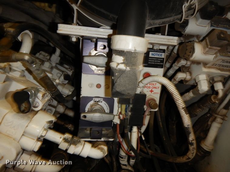 image for item DJ6905 2011 Roadtec RP195  paver