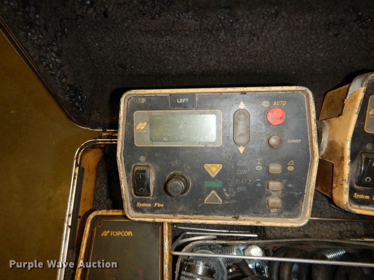 image for item DJ6905 2011 Roadtec RP195  paver