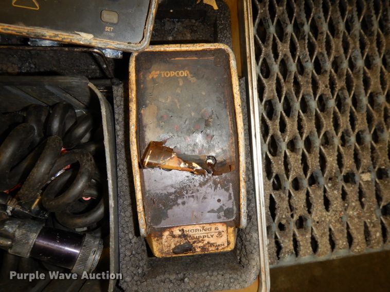 image for item DJ6905 2011 Roadtec RP195  paver