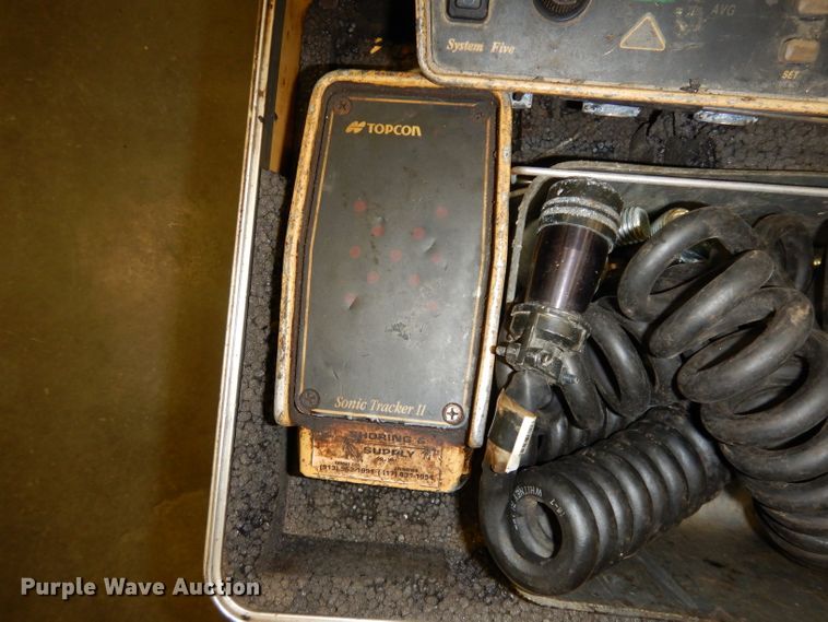 image for item DJ6905 2011 Roadtec RP195  paver