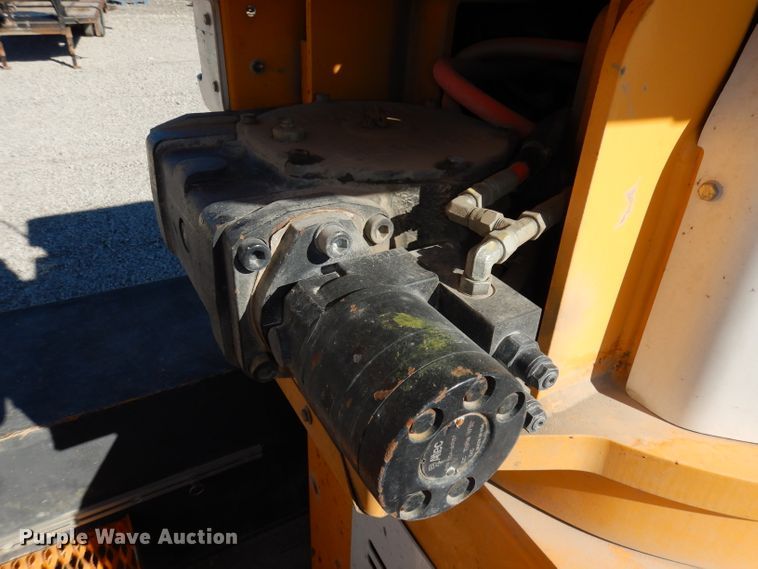 image for item DJ6922 2015 International 4400SBA  bucket truck