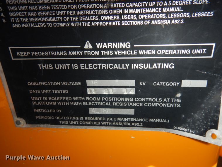 image for item DJ6922 2015 International 4400SBA  bucket truck