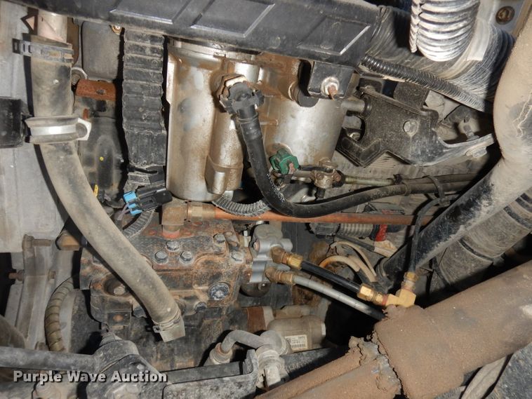 image for item DJ6947 2015 International DuraStar 4400  digger derrick truck