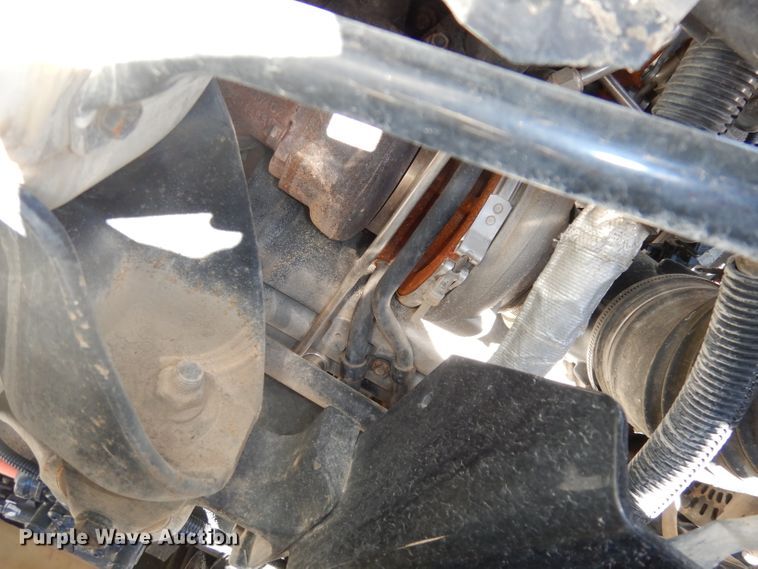 image for item DJ6947 2015 International DuraStar 4400  digger derrick truck