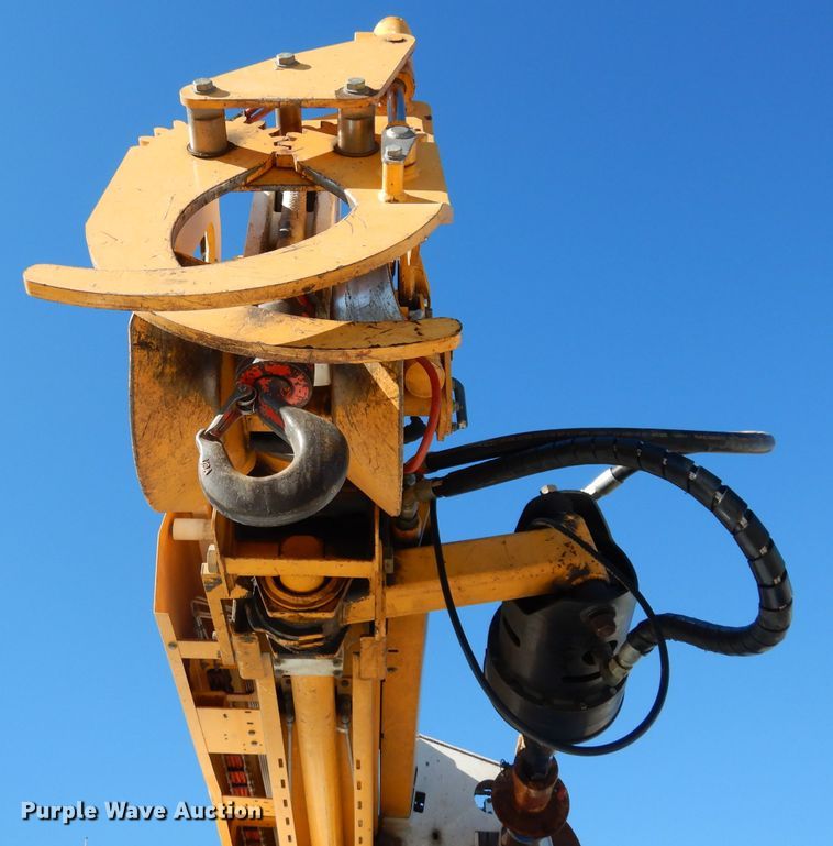 image for item DJ6947 2015 International DuraStar 4400  digger derrick truck