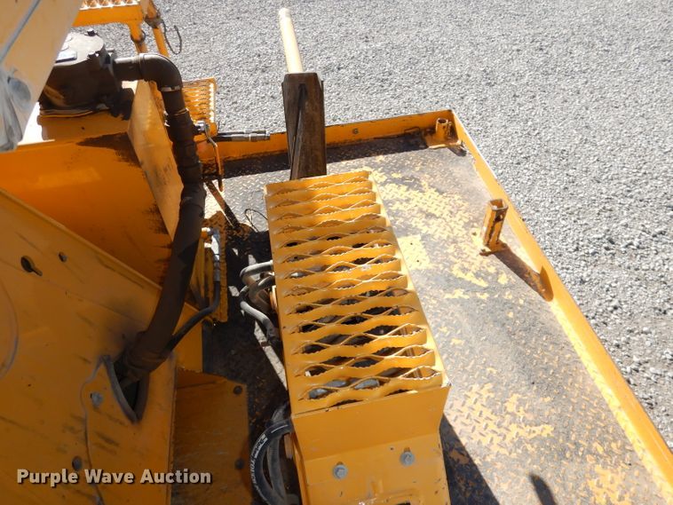 image for item DJ6947 2015 International DuraStar 4400  digger derrick truck