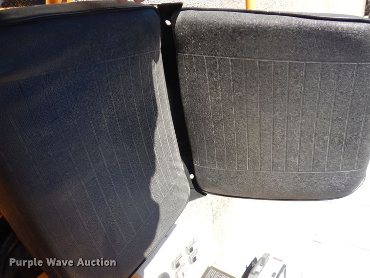 image for item DJ6947 2015 International DuraStar 4400  digger derrick truck