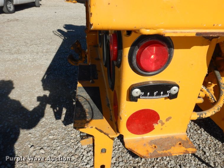 image for item DJ6947 2015 International DuraStar 4400  digger derrick truck