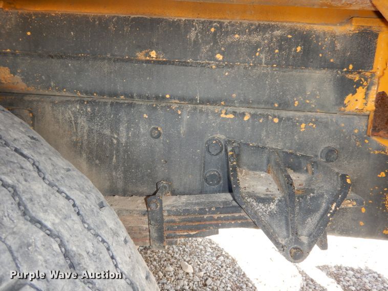 image for item DJ6947 2015 International DuraStar 4400  digger derrick truck