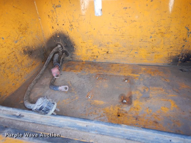 image for item DJ6947 2015 International DuraStar 4400  digger derrick truck