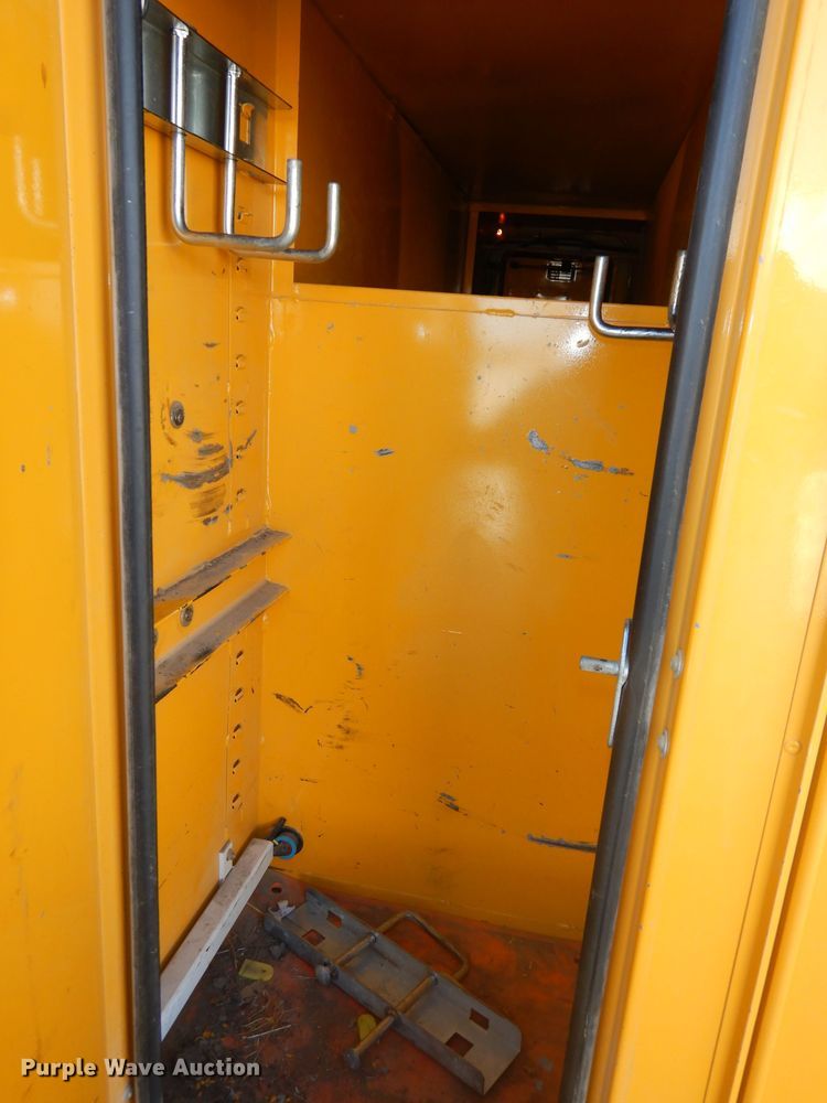 image for item DJ6947 2015 International DuraStar 4400  digger derrick truck